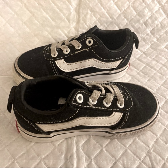 Vans Toddler size 6 Black & White EUC - Picture 4 of 9